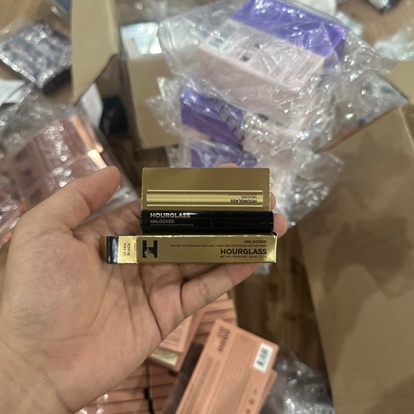 Hourglass Unlocked Instant Extensions Mascara 2.7g