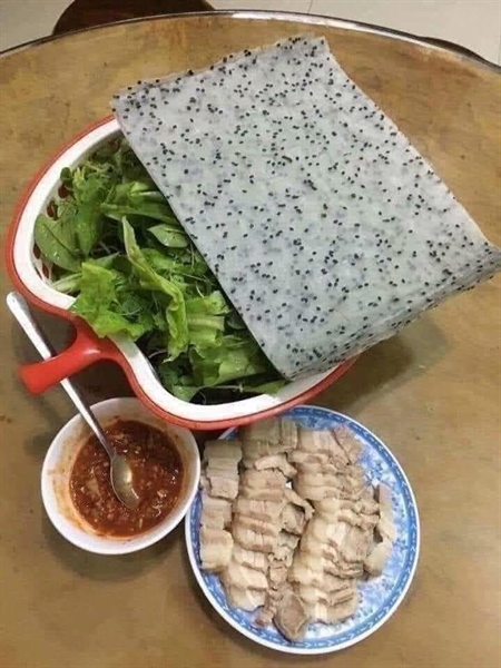 Bánh tráng mè Phan Rang