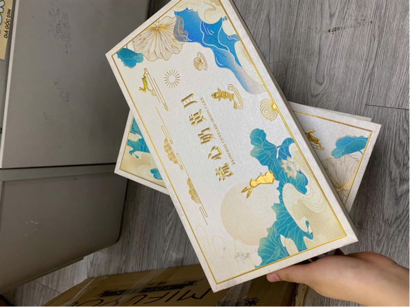 Bánh trung thu flowing moon cake