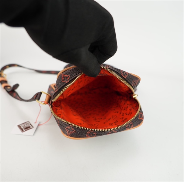 Túi LV đeo chéo in hình thú cưng size 13 ++