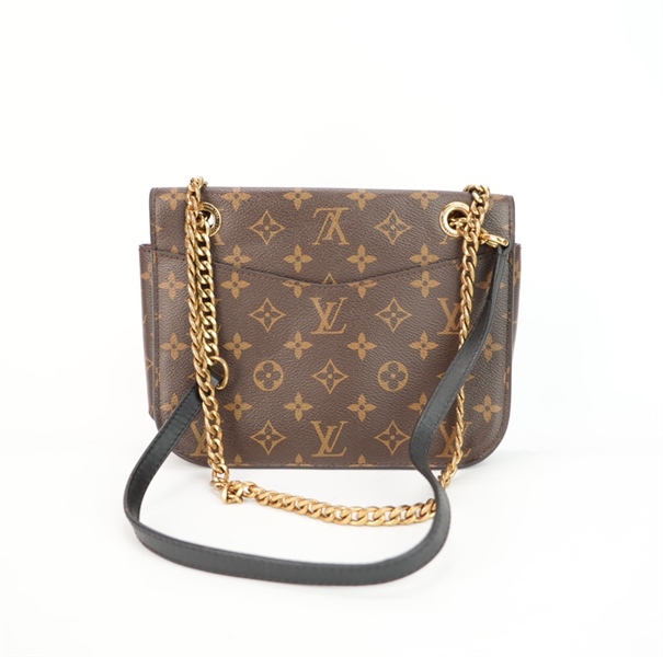 Túi LV hoa nâu nắp gập logo đen s20 ++