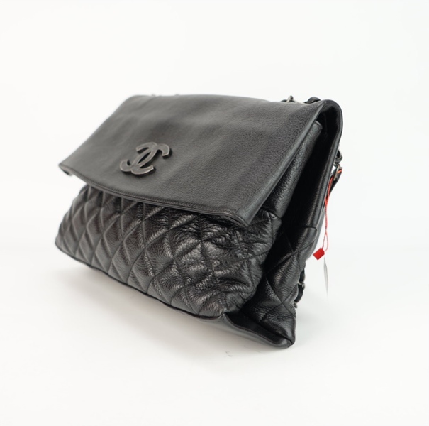 Túi Chanel nắp gâp màu đen size 30 ++