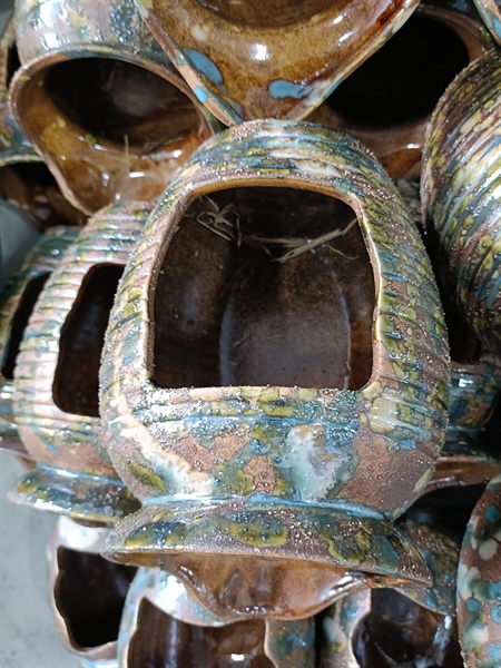 BÌNH THÁC NƯỚC MEN CHẢY LỚN