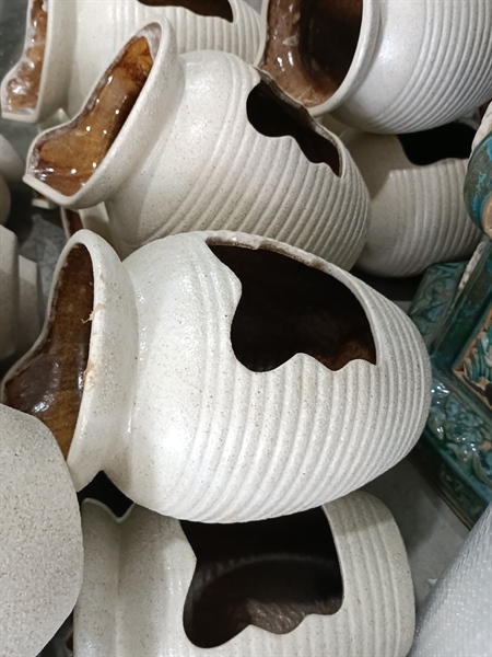 BÌNH THÁC NƯỚC KEM LỚN