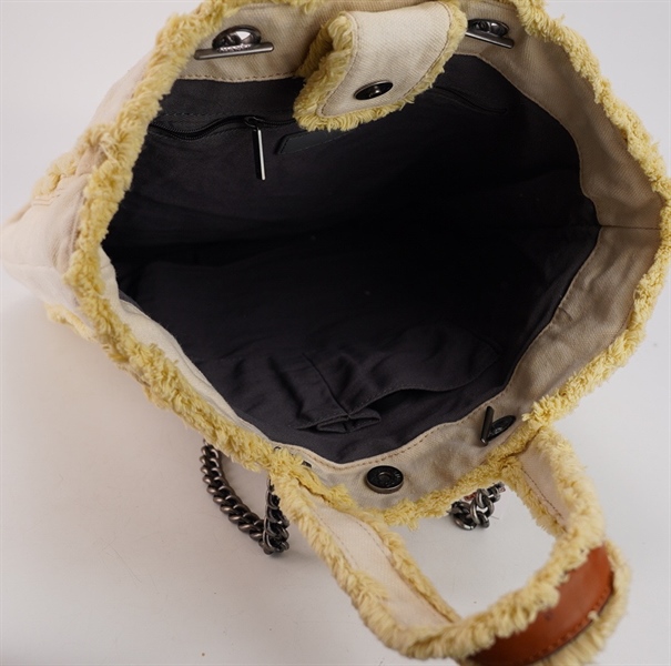 Túi Chanel vải canva vàng nhạt size 36 KG++