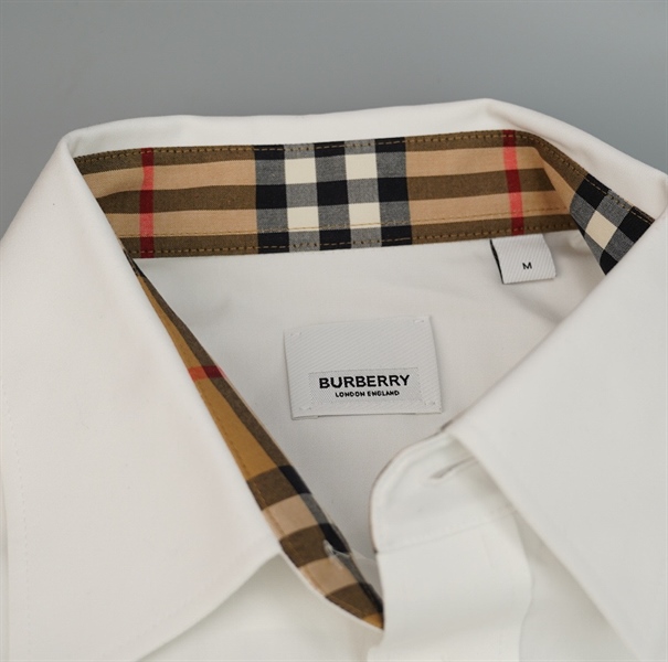 Áo thun BBR trắng có cổ sz M KG+