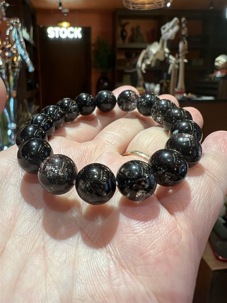 Vòng tay thạch anh tóc đen +