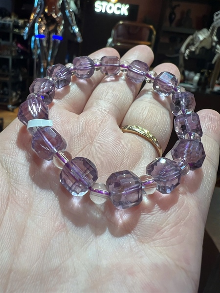 Vòng tay thạch anh kim cương vuông +