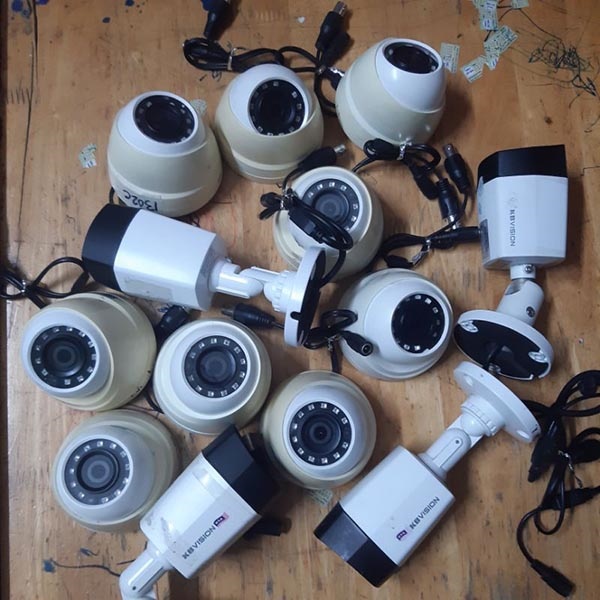 Mắt CAM cũ