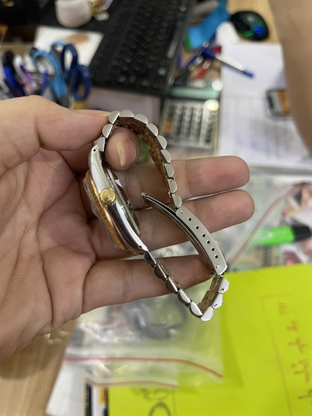 Đồng hồ Rolex mặt vàng số đính kc KG+ (62523H-18)