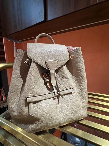 Balo Lv hoa trắng lòng hồng +