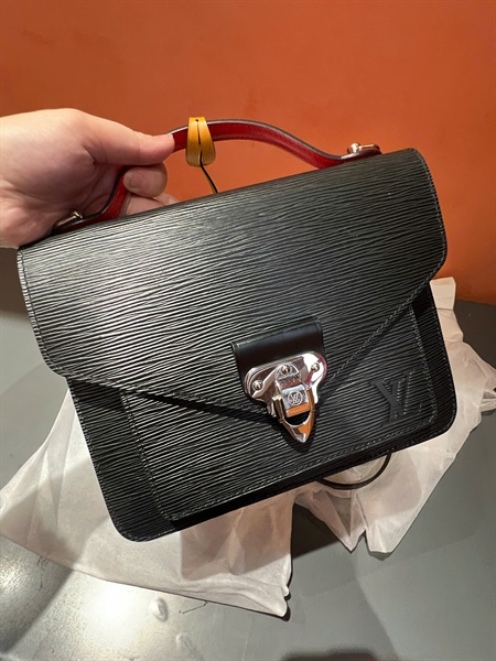 Túi LV vân đen viền đỏ strap xanh 24cm +