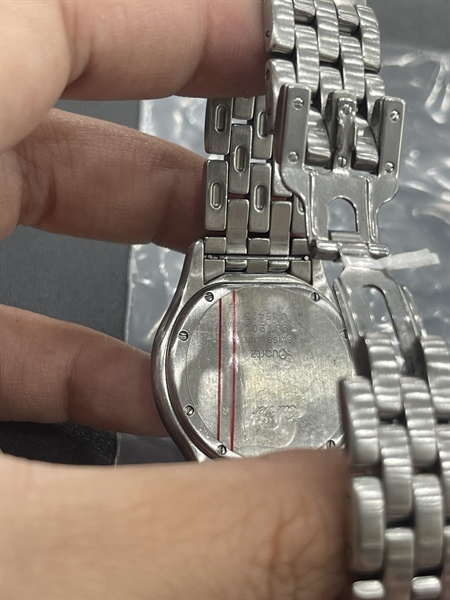 Đồng hồ Cartier mặt xám viền đính đá KG+ (987904-005423)