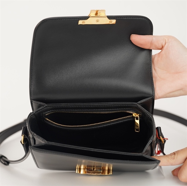 Túi Celine đen khóa vàng sz 18cm + (SGM4200)