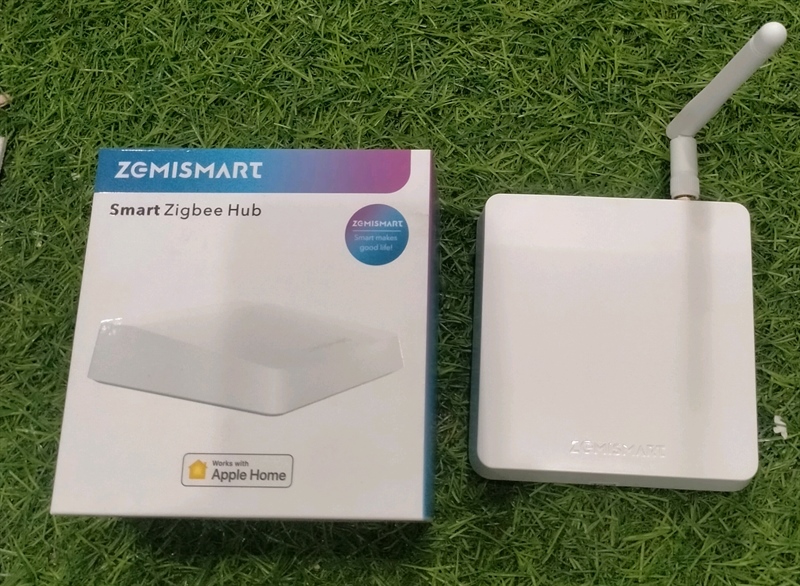 Trung tâm zigbee hub