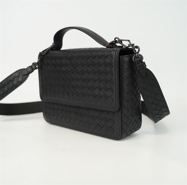 Túi Bottega đen đan chéo s23 KG+
