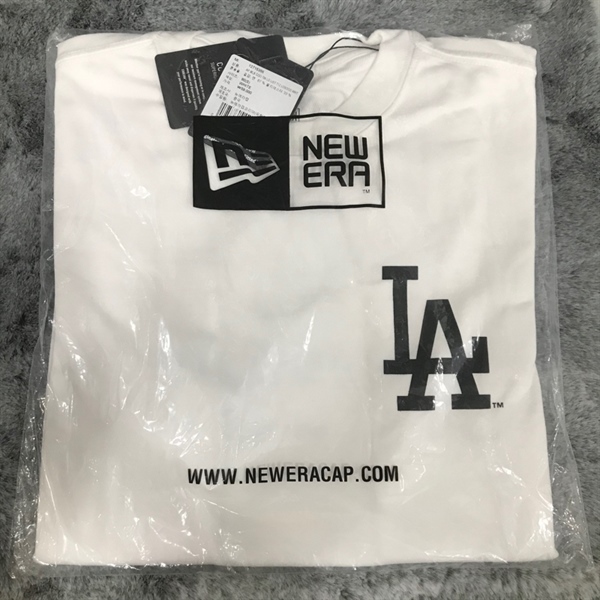 Áo thun LA trắng sz S - A Long live(HP-A940)