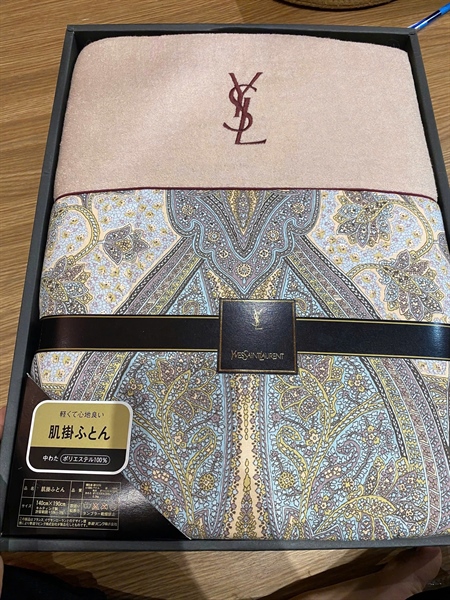 Chăn mền YSL xanh hoạt tiết - Anh Long Live (TTKG- M1)