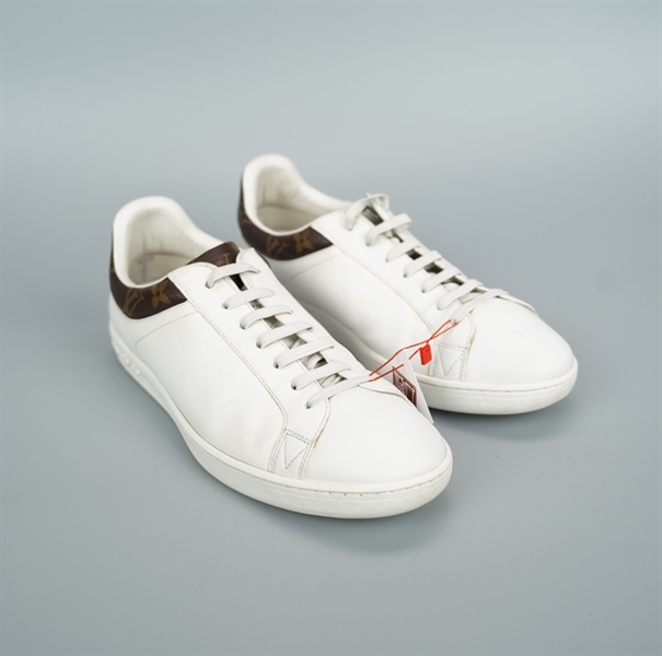 Giày LV trắng viền hoa nâu size 6 (BQ) KG+