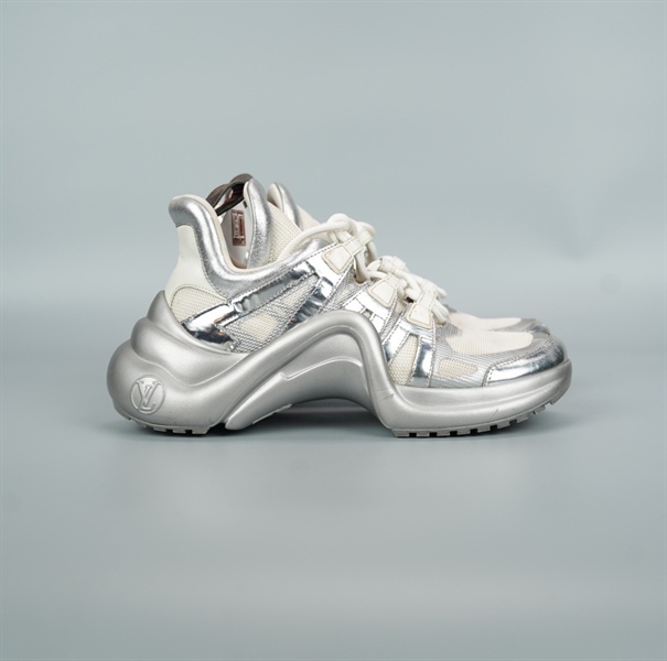 Giày LV màu bạc size 36 1/2 (BQ) KG+