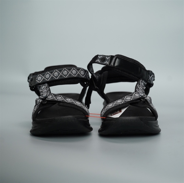 Giày GG đen size 6 (BQ) KG+