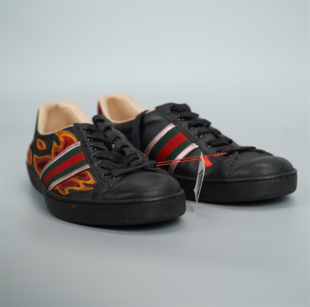 Giày GG đen họa tiết size 8 (BQ) KG +