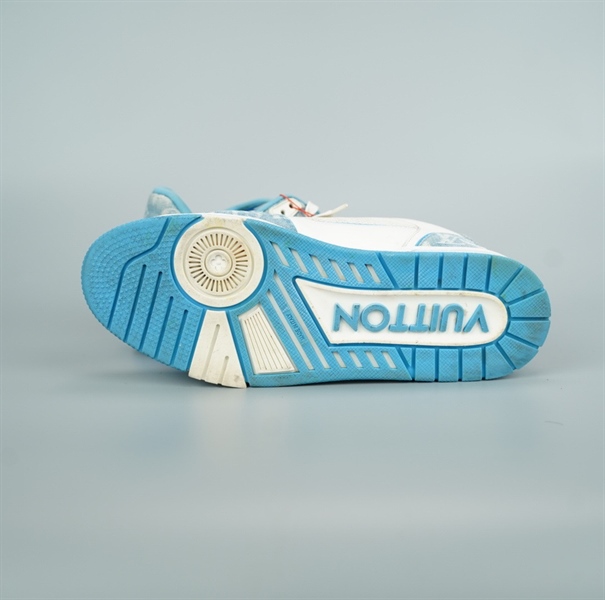 Giày LV trắng xanh size 8 (BQ) KG+