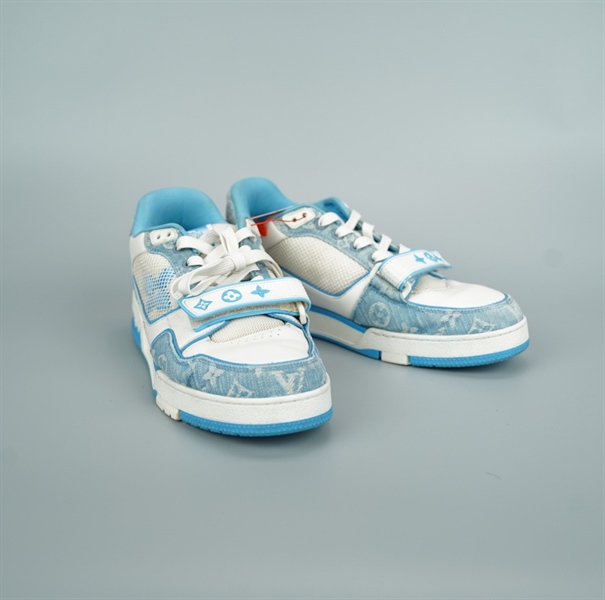 Giày LV trắng xanh size 8 (BQ) KG+