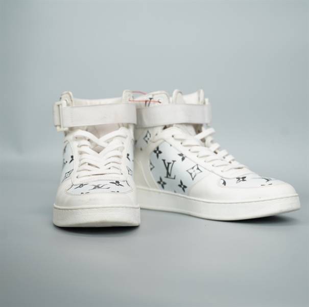 Giày LV trắng hoa đen size 5 (BQ) KG+