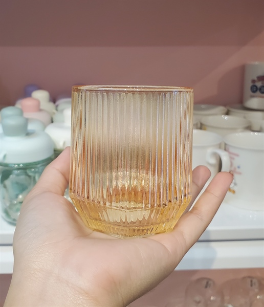 Ly lục giác táo xanh