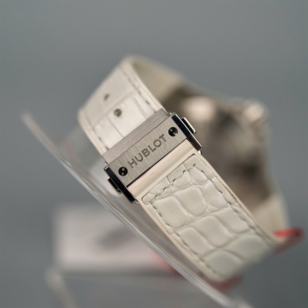 Đồng hồ Hublot mặt tròn đính đá màu trắng (1125032) (HC) KG+