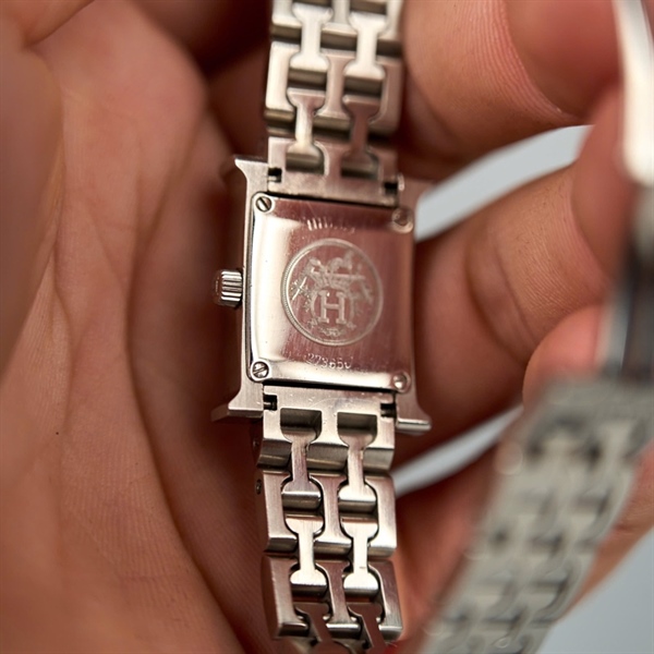 Đồng hồ Hermes màu trắng (2736567) sz12 (HC) +