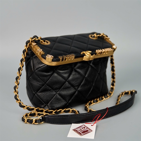 Túi Chanel đen viền vàng (PN0AXK76) sz16 (HC) +