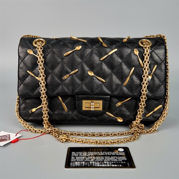 Túi Chanel Charm muỗng nĩa màu đen (21594978) sz24 (HC) +