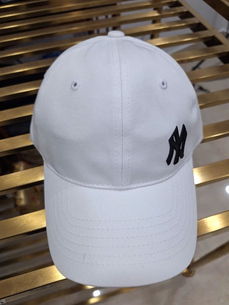 Nón MLB màu trắng (PN) +
