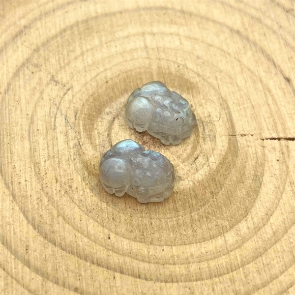 Tỳ hưu đá xà cừ