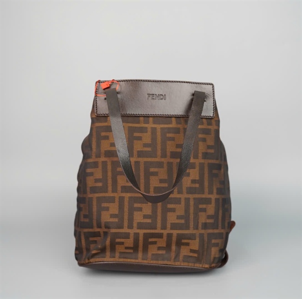 Túi Fendi màu nâu đậm sz20 KG+