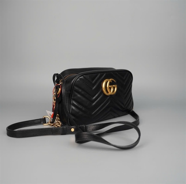 Túi GG màu đen (447632520981) sz24 KG+