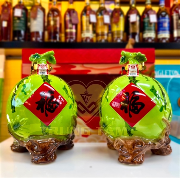 Rượu Ngũ Phúc Lâm Môn dưa hấu 2 quả 1500ml