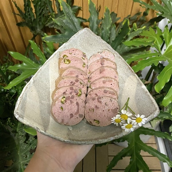 CHẢ BÒ DA ỚT ( 500GRAM/ 2 ĐÒN)