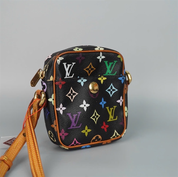 Túi LV đeo chéo hoa màu nền đen sz13 +