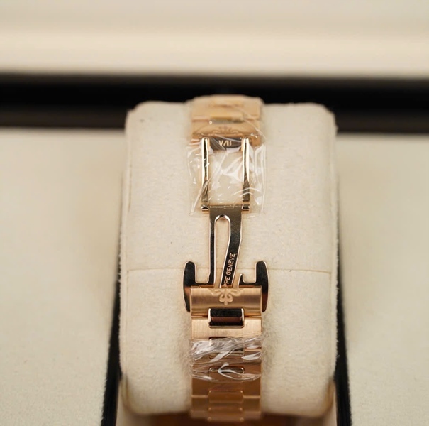 Đồng hồ Patek Philippe vàng nguyên khối đính đá (HC) +