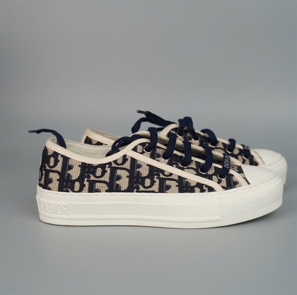 Giày Dior bata trắng xám sz35 KG+