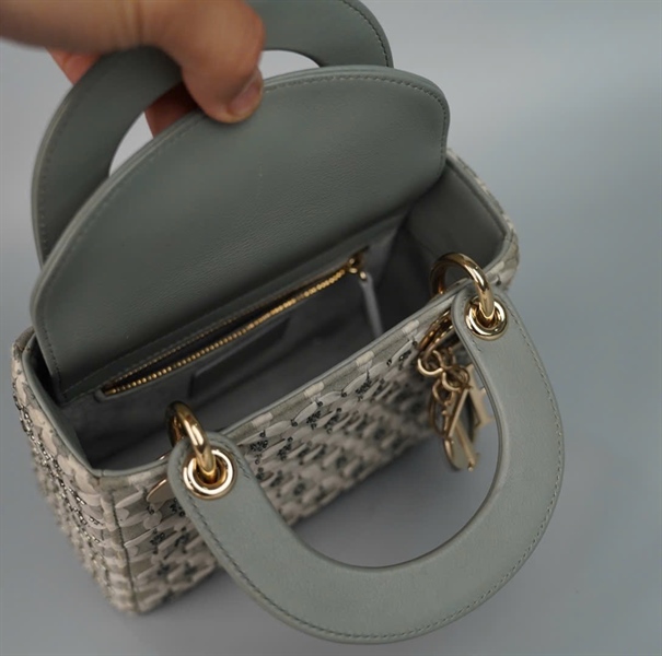 Túi Dior Lady màu xám dáng hoa (04-MA-0210) sz mini (HC)+