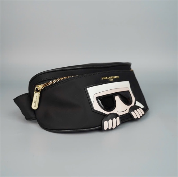 Túi Karl Lagerfeld bao tử hình mặt (PN) +