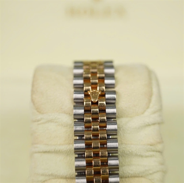 Đồng hồ Rolex mặt tròn quai thép vàng (code 116233) +