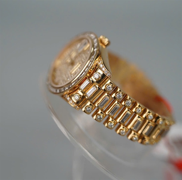 Đồng hồ Rolex mặt tròn, dây vàng đính đá (HC) KG+