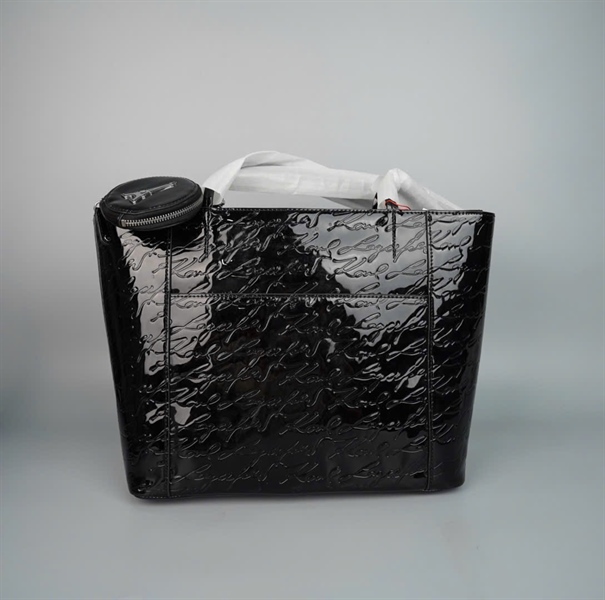 Túi Karl Lagerfeld Đen Bóng Kèm Charm (PN) +
