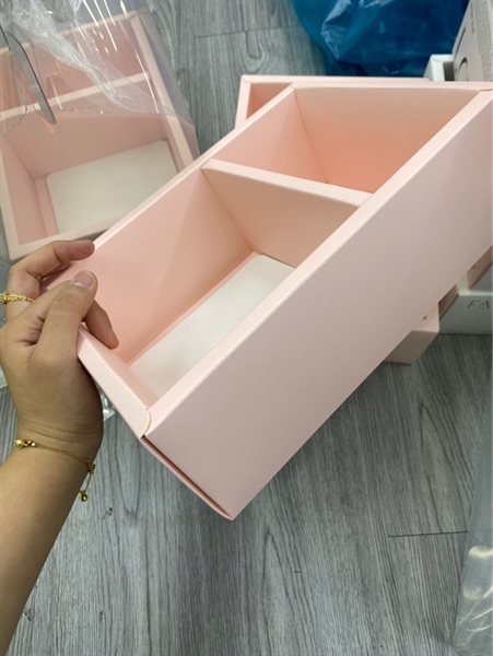 Hộp quà hồng