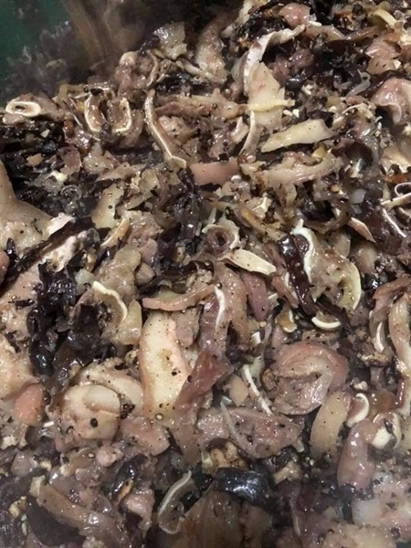 Giò xào tai lưỡi